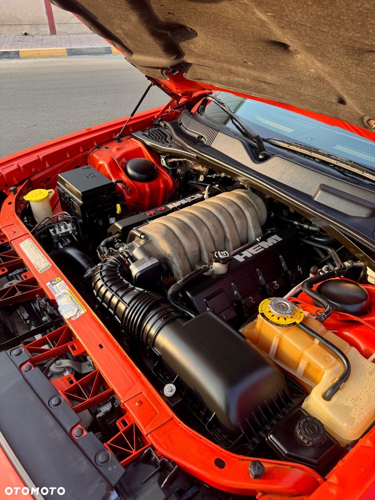 Dodge Challenger 6.1 SRT8 - 22