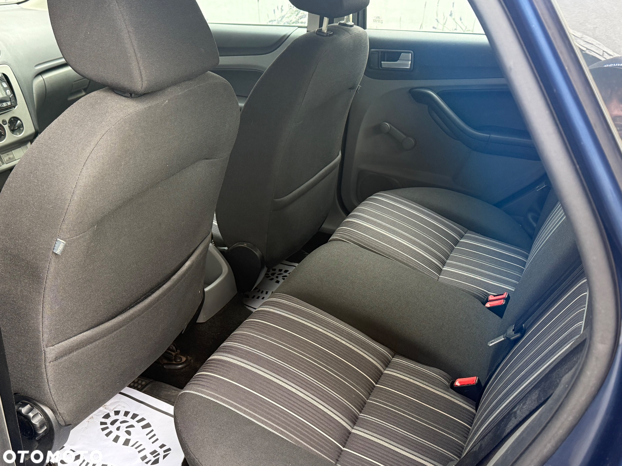 Ford Focus 1.6 16V Titanium - 12