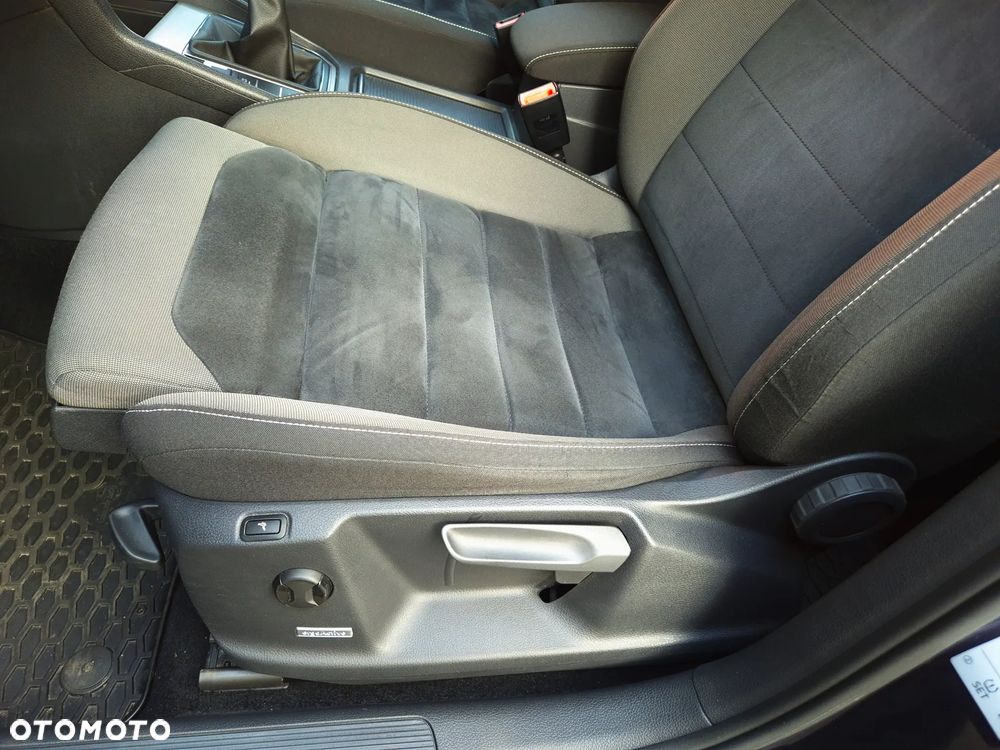 Volkswagen Golf Sportsvan 1.4 TSI (BlueMotion Technology) Comfortline - 16