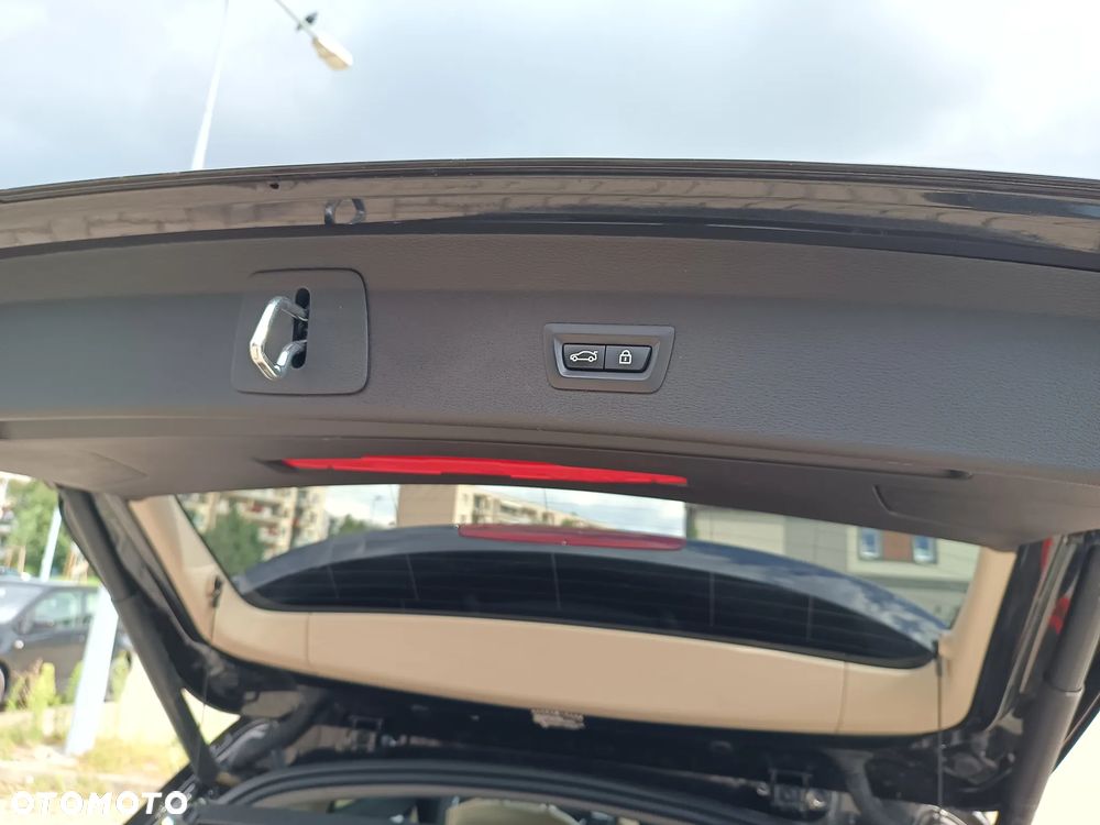 BMW X1 xDrive20d - 6