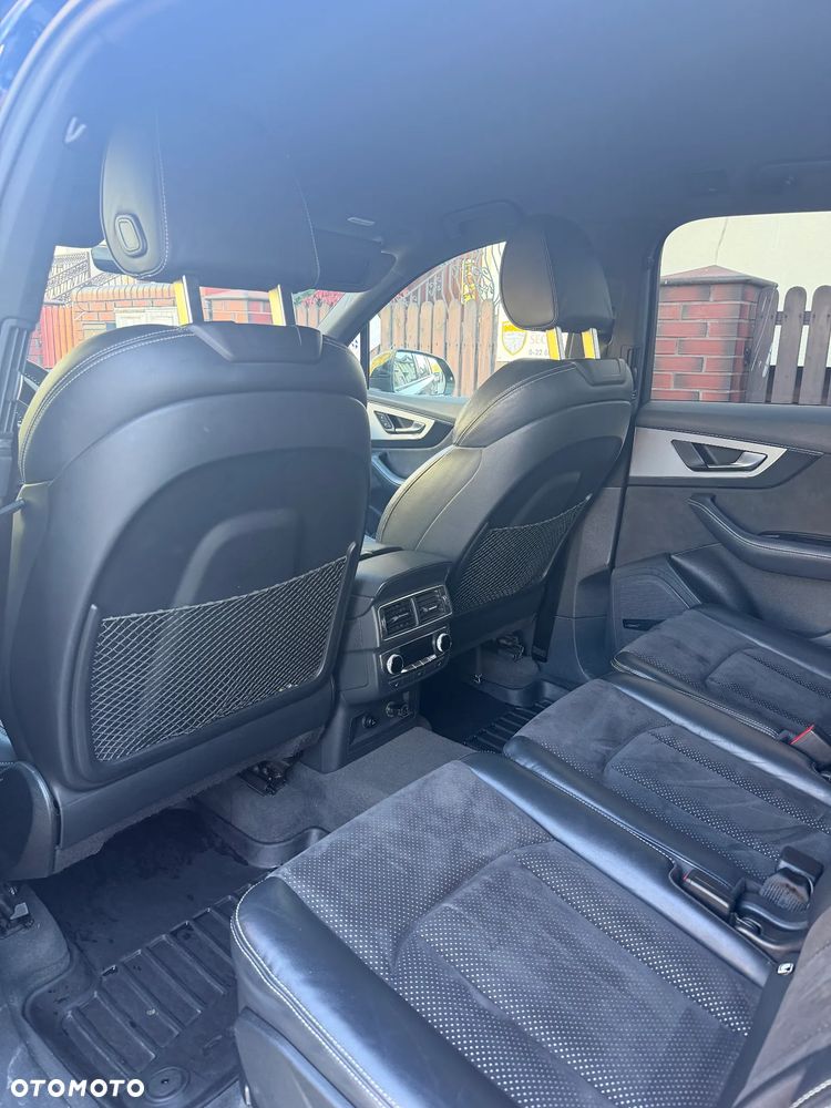 Audi Q7 - 15