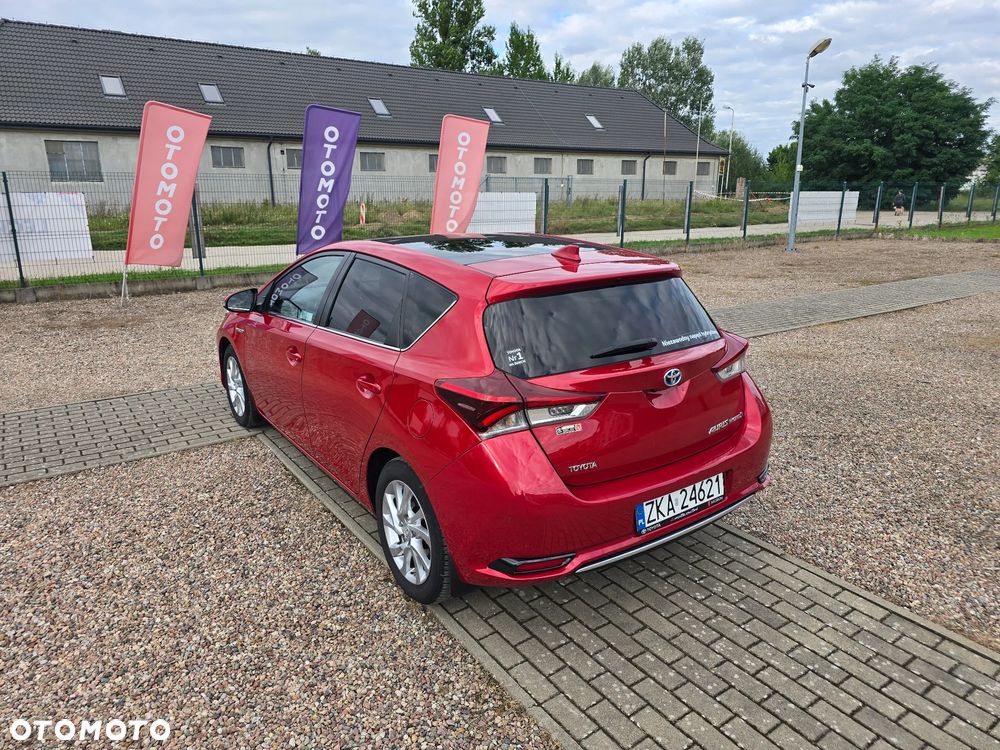 Toyota Auris Hybrid 135 Prestige - 9
