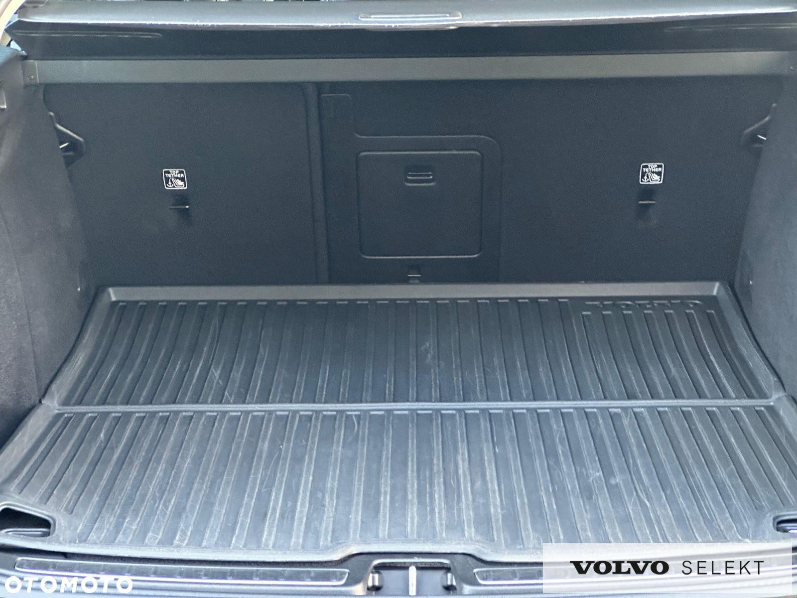 Volvo V60 Cross Country - 20