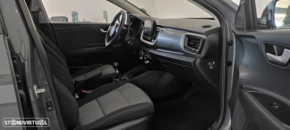Kia Stonic 1.2 Dynamic - 23