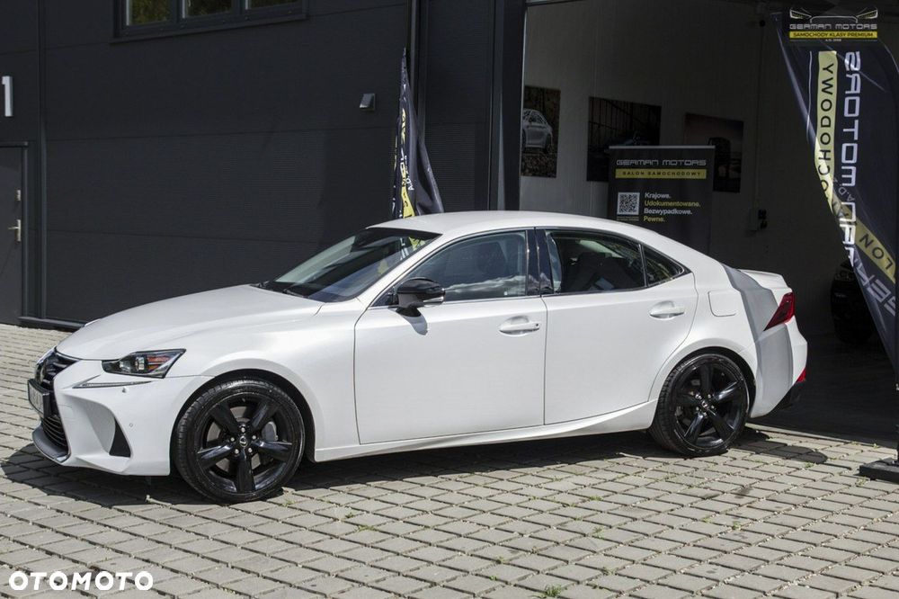 Lexus IS - 18