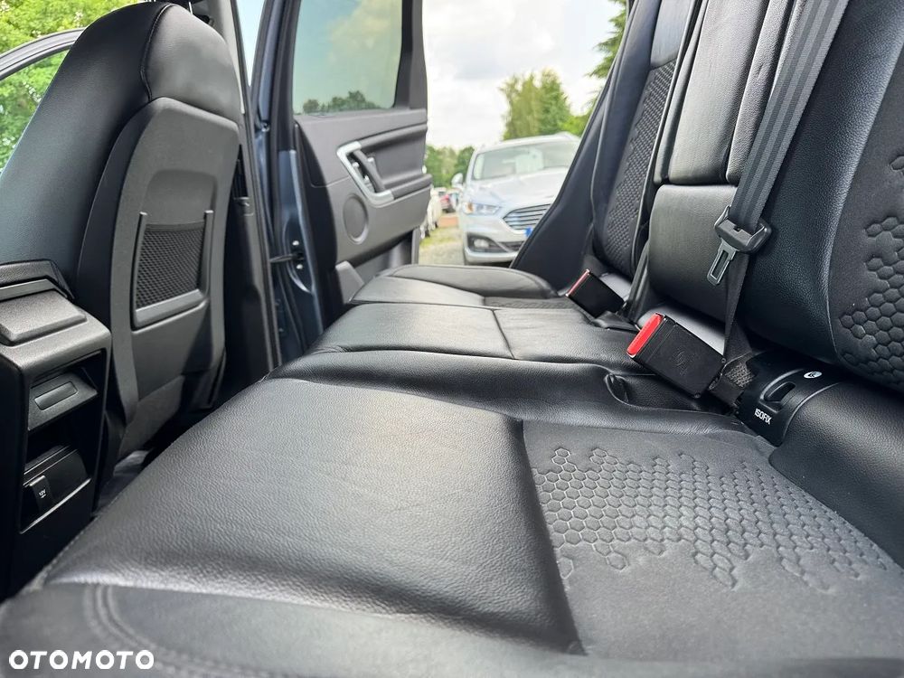 Land Rover Discovery Sport - 25
