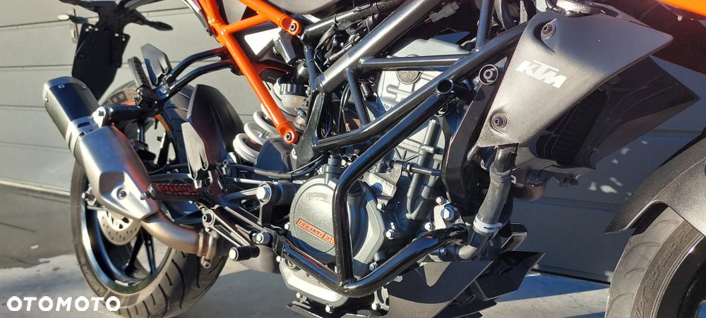 KTM Duke 125 - 29