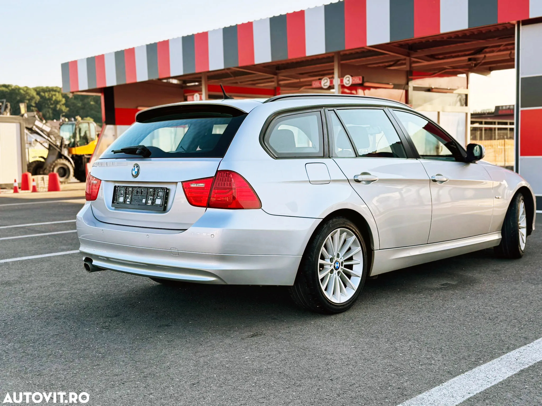 BMW Seria 3 320d xDrive DPF Edition Lifestyle - 3