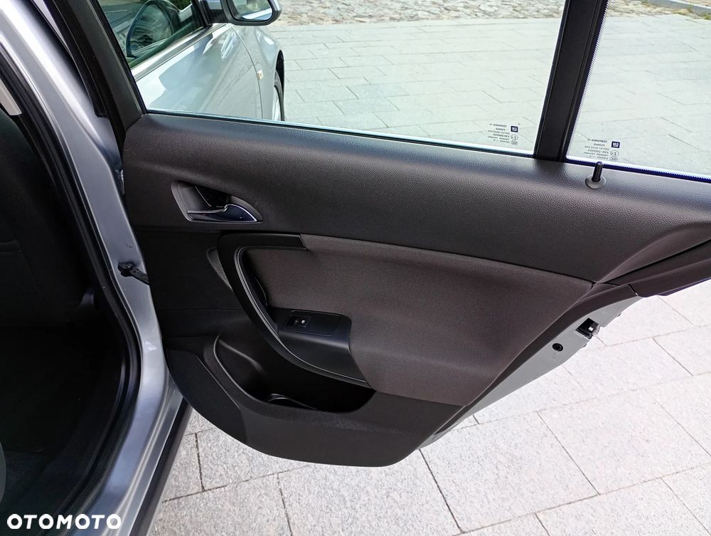 Opel Insignia 2.0 CDTI ecoFLEX - 28