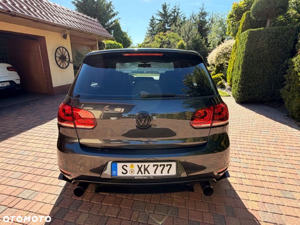 Volkswagen Golf - 12