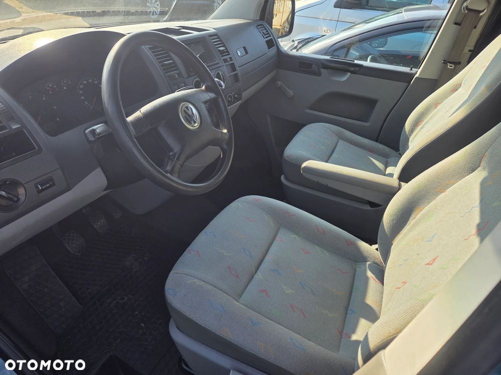 Volkswagen Transporter - 8