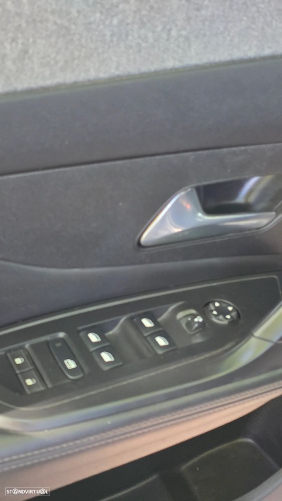 Peugeot 308 1.5 BlueHDi Allure Pack - 15