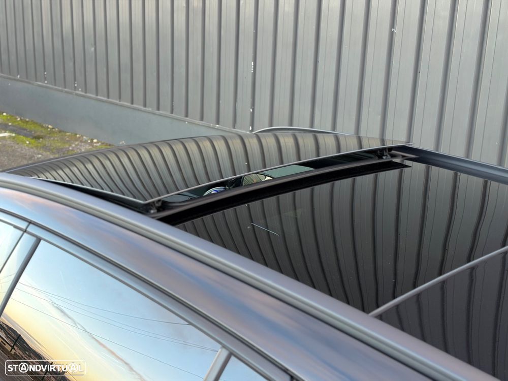 Mercedes-Benz C 63 AMG S E Performance 4Matic - 26