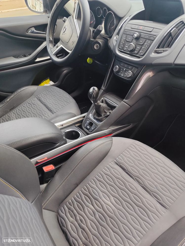 Opel Zafira 1.6 CDTi Executive - 18