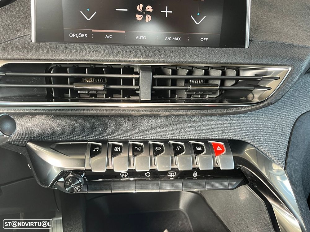 Peugeot 3008 1.5 BlueHDi GT EAT8 - 27