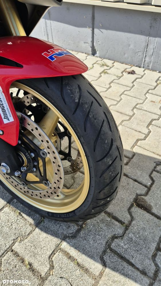 Honda CBR - 7