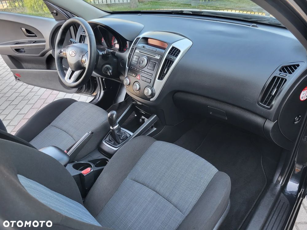 Kia Ceed 1.6 CVVT EX - 18