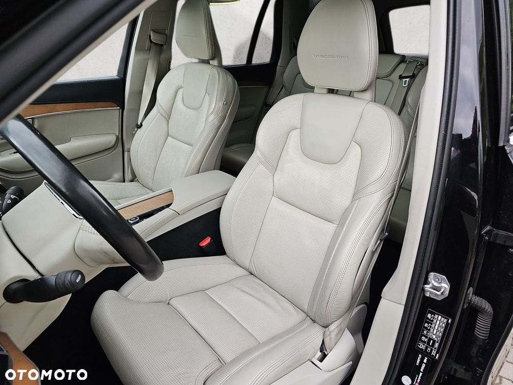 Volvo XC 90 - 13