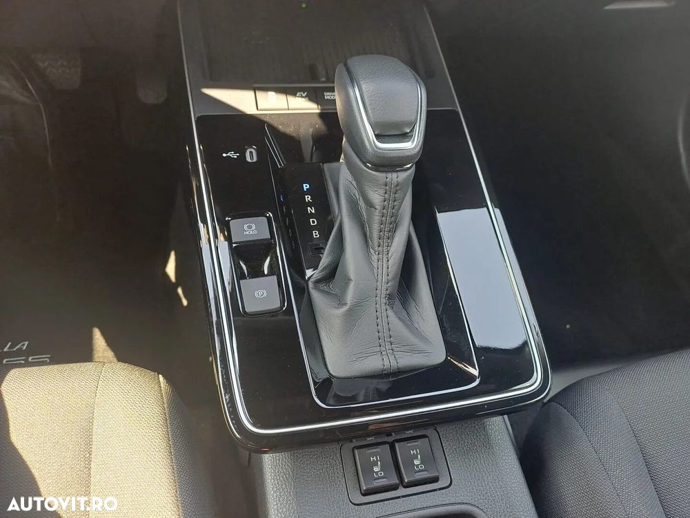 Toyota Corolla Cross - 22