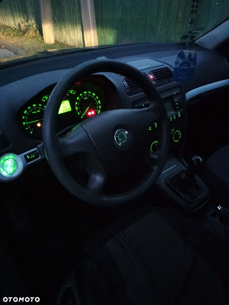 Skoda Octavia 1.9 TDI Ambiente - 2