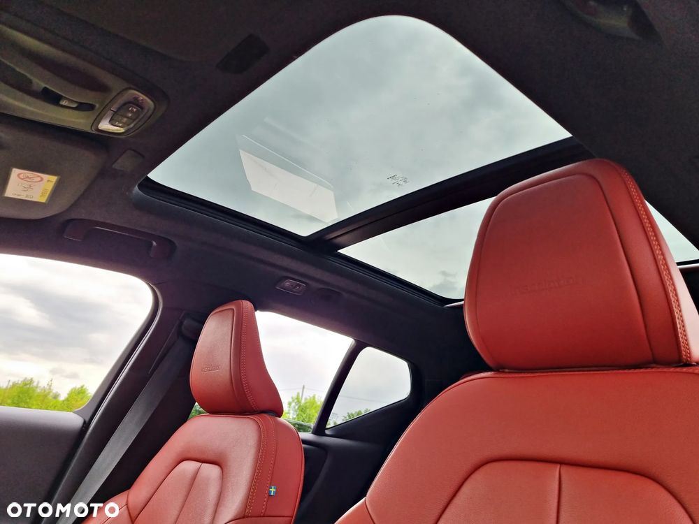 Volvo XC 40 D4 AWD Geartronic Inscription - 17