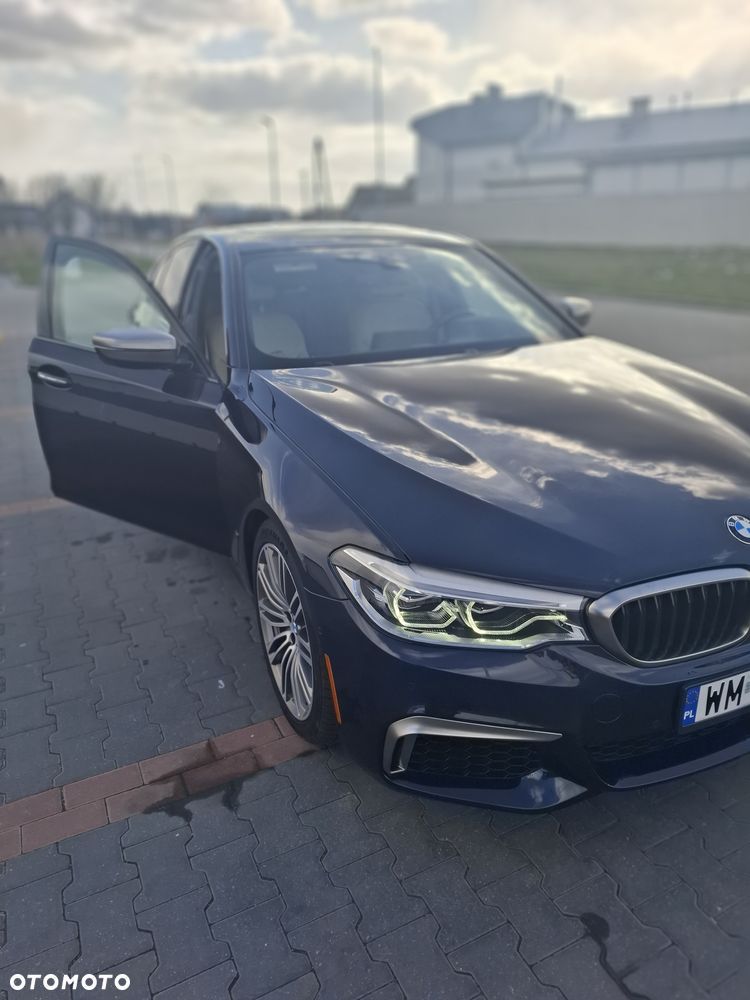 BMW Seria 5 M550i xDrive - 2