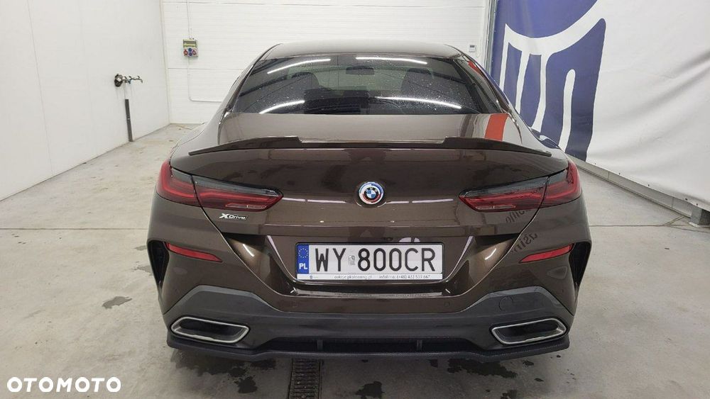 BMW Seria 8 840d xDrive mHEV - 7