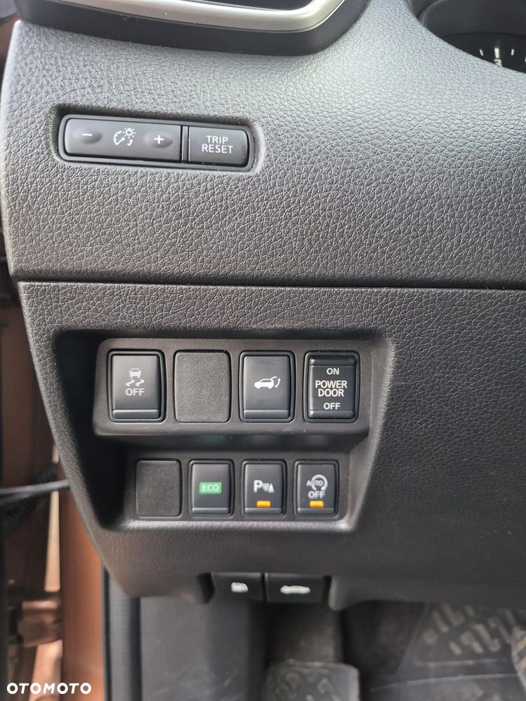 Nissan X-Trail 1.6 DCi Xtronic Tekna - 36