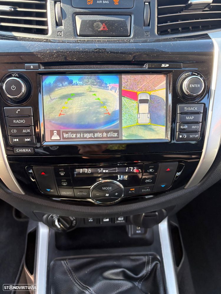 Nissan Navara 2.3 dCi CD 4WD N-Connecta Nav - 22
