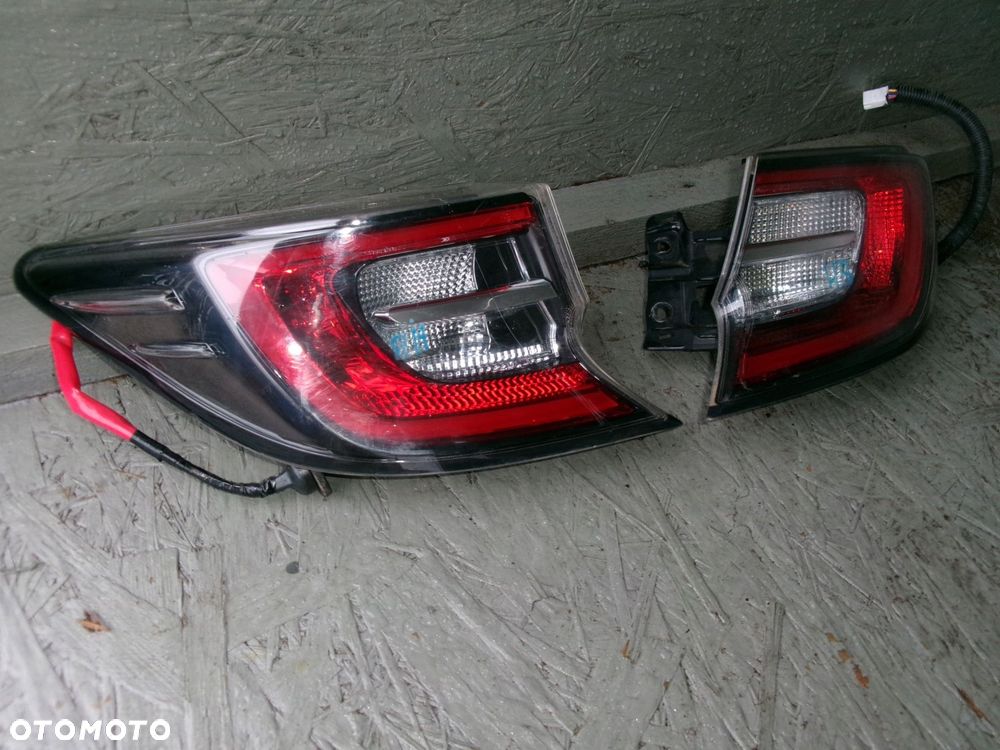 toyota corolla e21 hb lampa tył tylne - 1