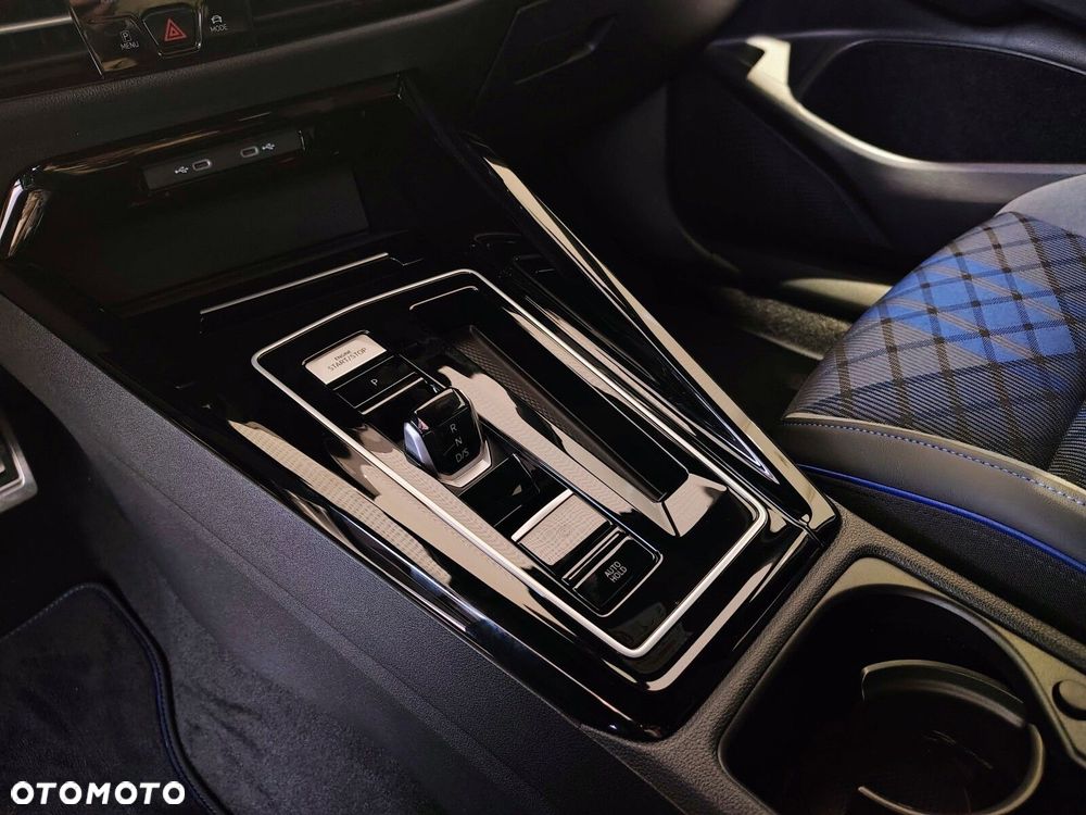 Volkswagen Golf - 17