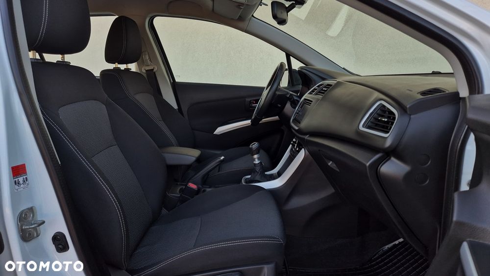 Suzuki SX4 S-Cross 1.6 DDiS 4x4 Comfort+ - 23