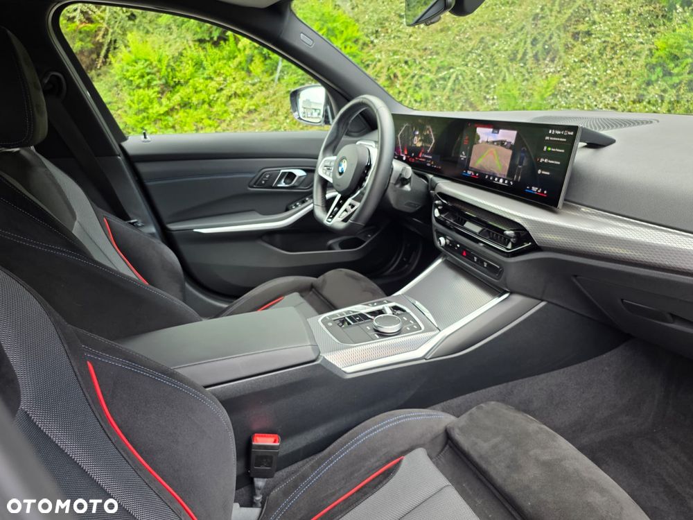 BMW Seria 3 330i xDrive M Sport - 19