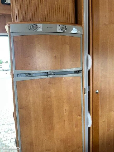 Rapido Serie 9m 985F  Cama Garagem - 14