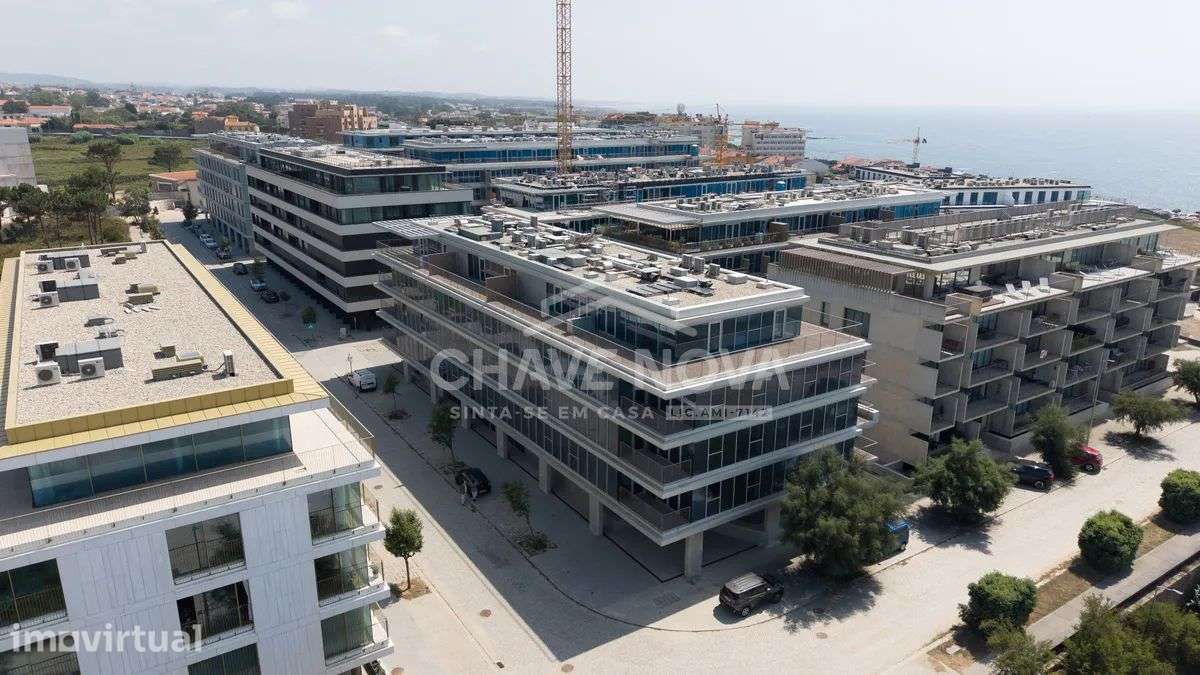 Apartamento T1 com Vista Mar, Varanda e Garagem - Grande imagem: 5/32