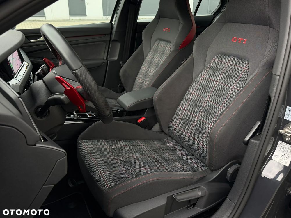 Volkswagen Golf 2.0 TSI OPF DSG GTI - 27