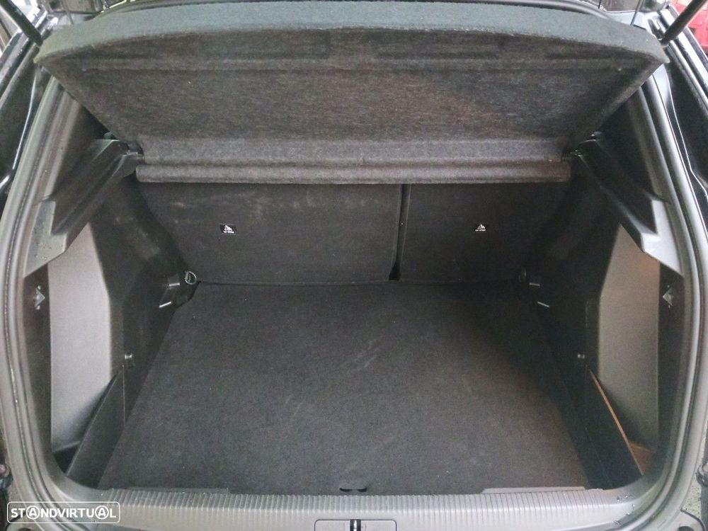 Peugeot 2008 1.2 PureTech Active Pack - 29