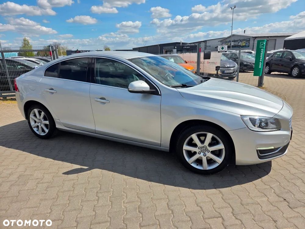 Volvo S60 D2 Drive-E Momentum - 5