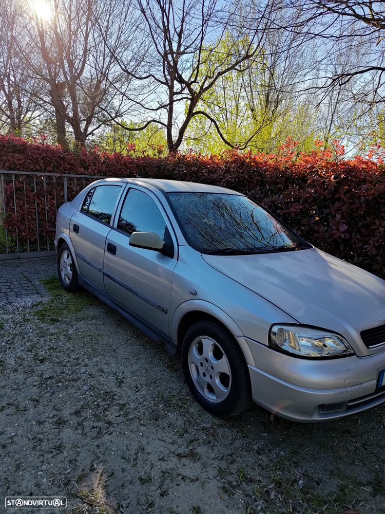 Opel Astra 2.0 DTi Club - 2