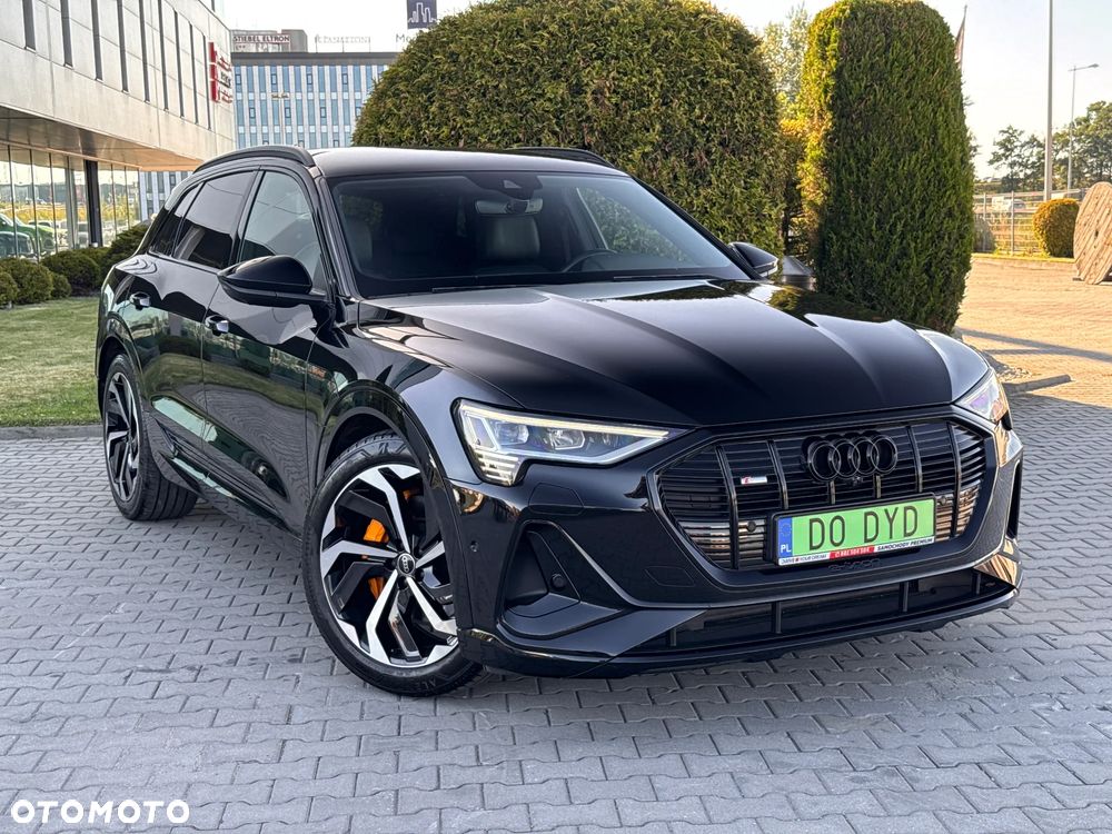 Audi e-tron 55 Quattro S Line - 12