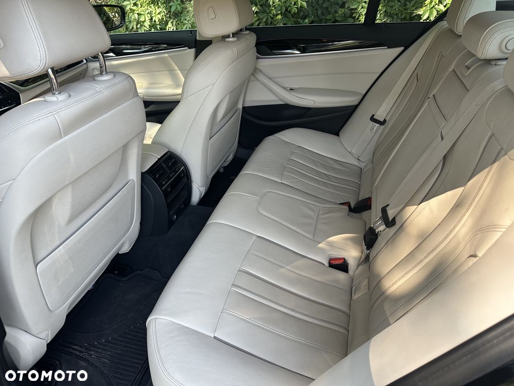 BMW Seria 5 - 24