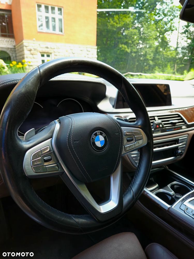 BMW Seria 7 750Li Edition Exclusive - 18