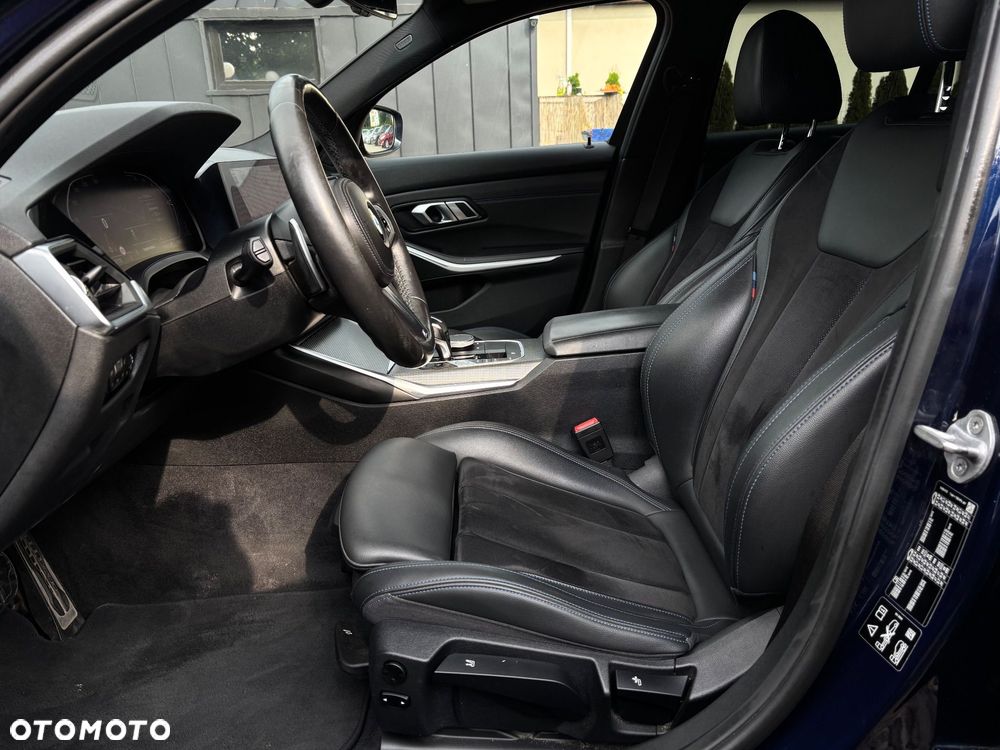 BMW Seria 3 320d xDrive Edition M Sport Shadow - 16