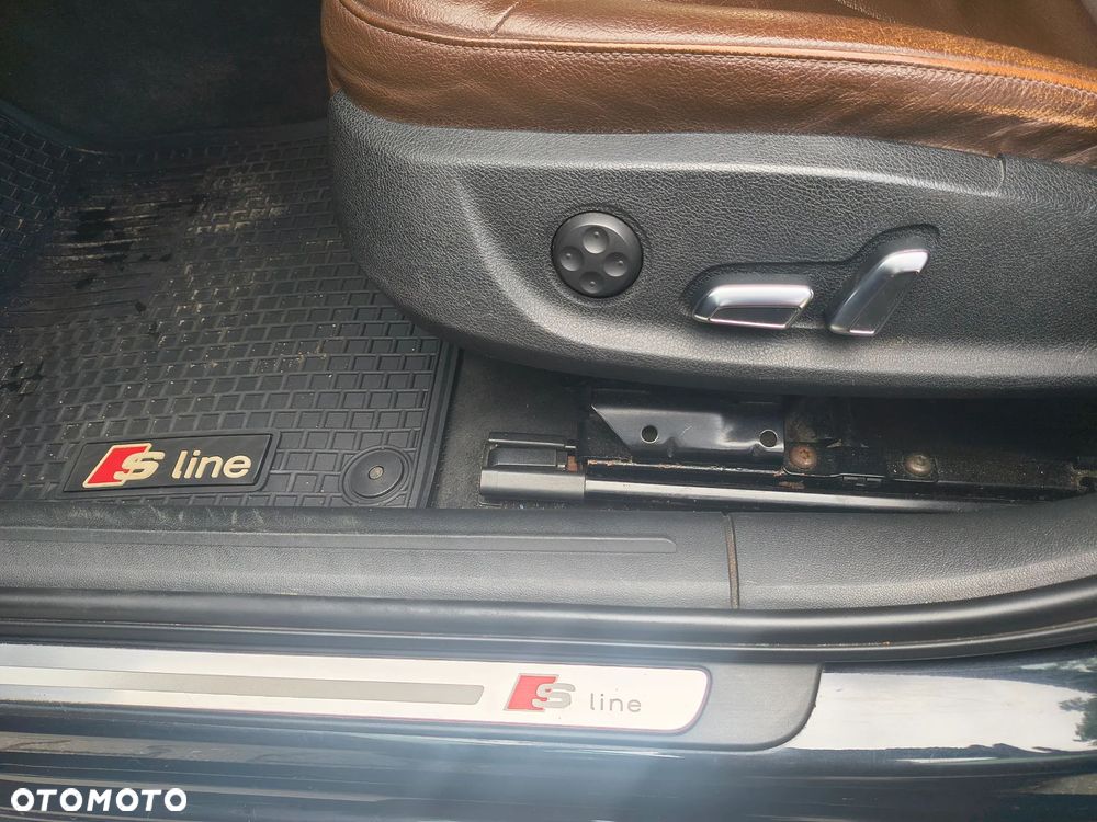Audi A4 Limousine - 12