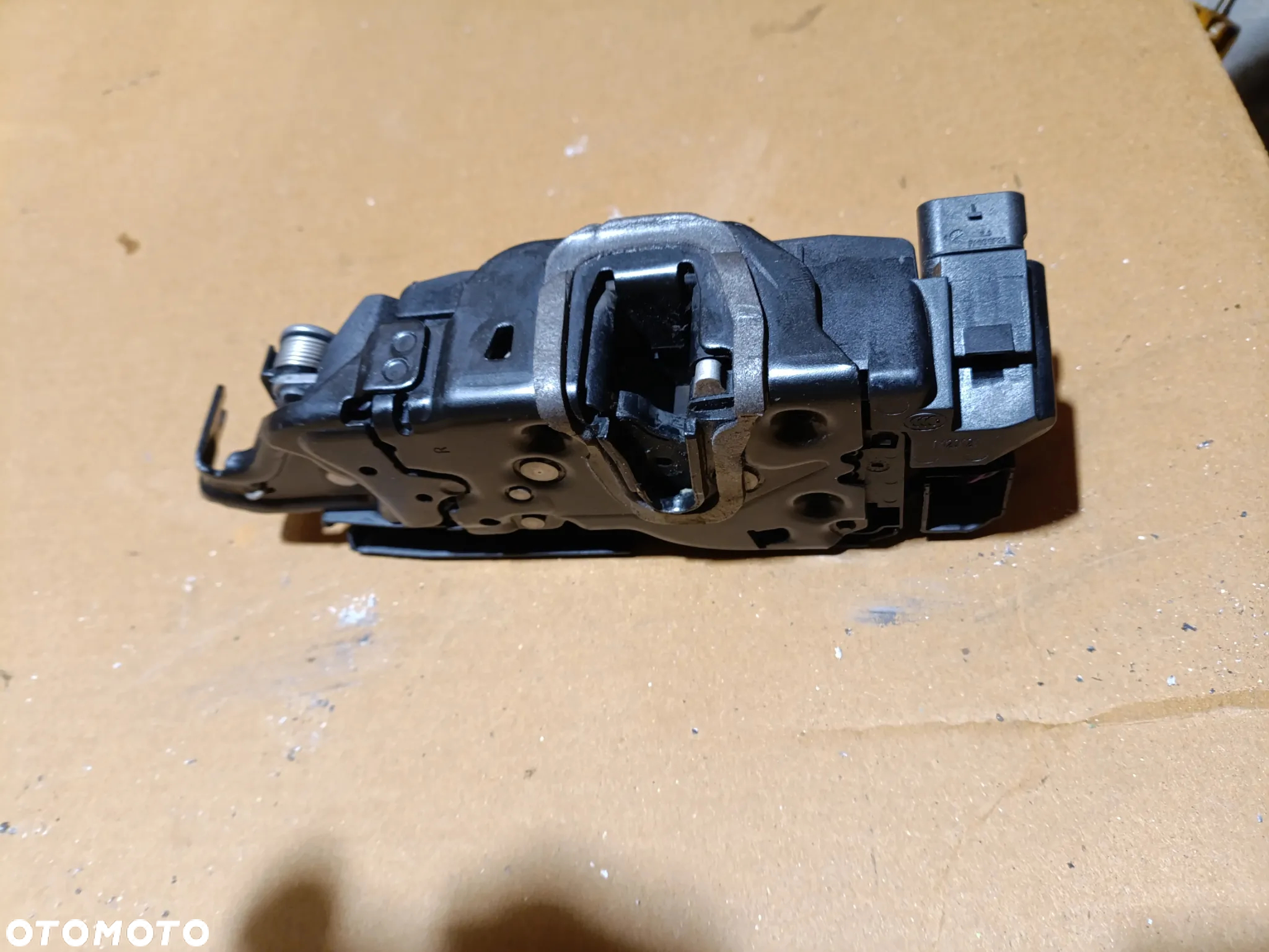 Zamek Drzwi przesuwnych prawy Mercedes Benz Vito W447 A4477301002 - 7