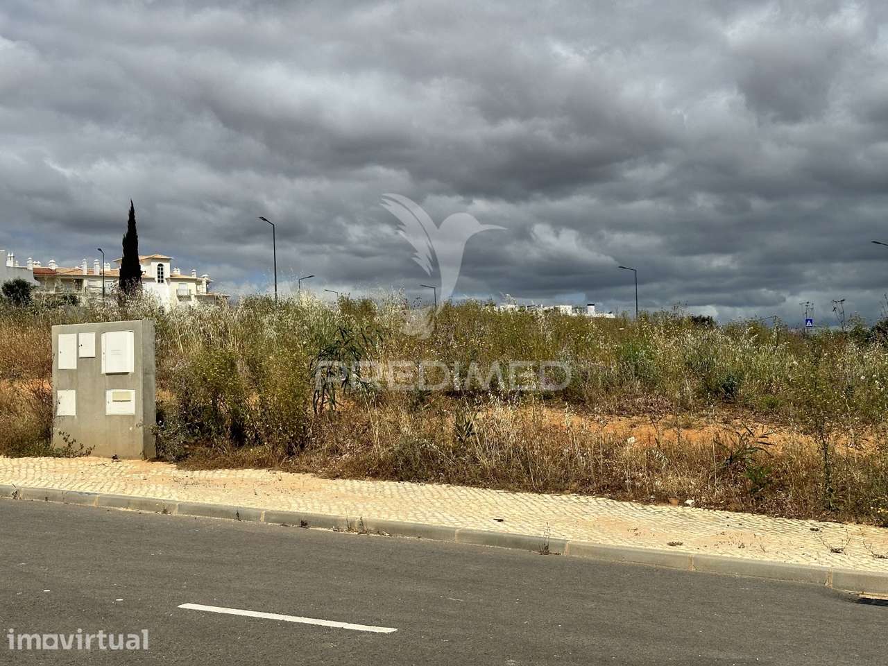Lote de terreno para construção de moradia com + de 300m2 e piscina - Grande imagem: 5/13