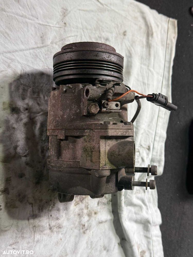 Compresor ac clima aer conditionat BMW X5 X6 E70 E71 cod 9185146 M57 - 2