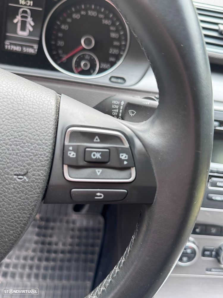 VW Passat Variant 2.0 TDI BlueMotion Comfortline - 33