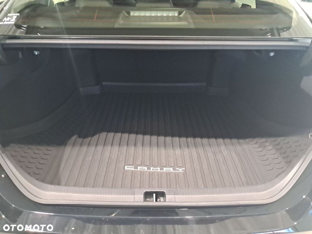 Toyota Camry 2.5 Hybrid Comfort CVT - 11