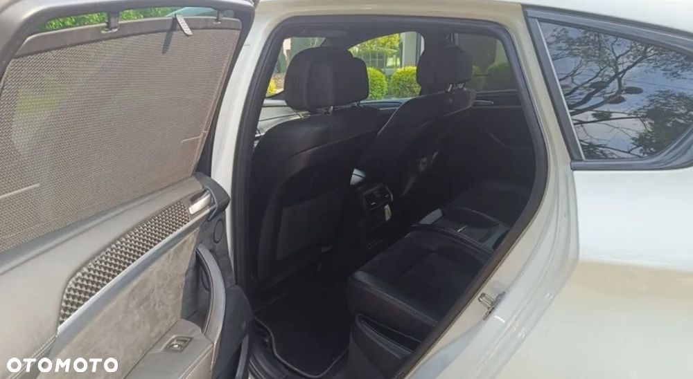 BMW X6 50i xDrive - 7